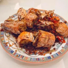 Click to view full screen Langostas Mantis Gigantes Vivas - Enviadas con Oxígeno para Máxima Frescura photo review