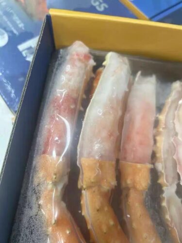 Click to view full screen Super Colossal Red King Crab Legs photo review