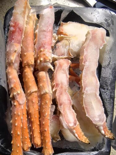 Click to view full screen Super Colossal Red King Crab Legs photo review