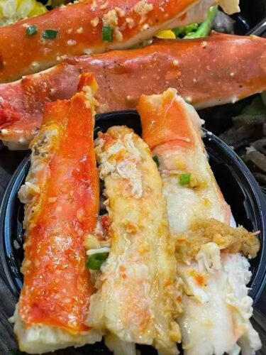 Click to view full screen Super Colossal Red King Crab Legs photo review